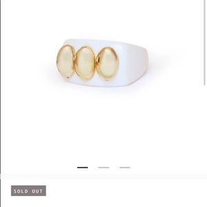 la manso white ring